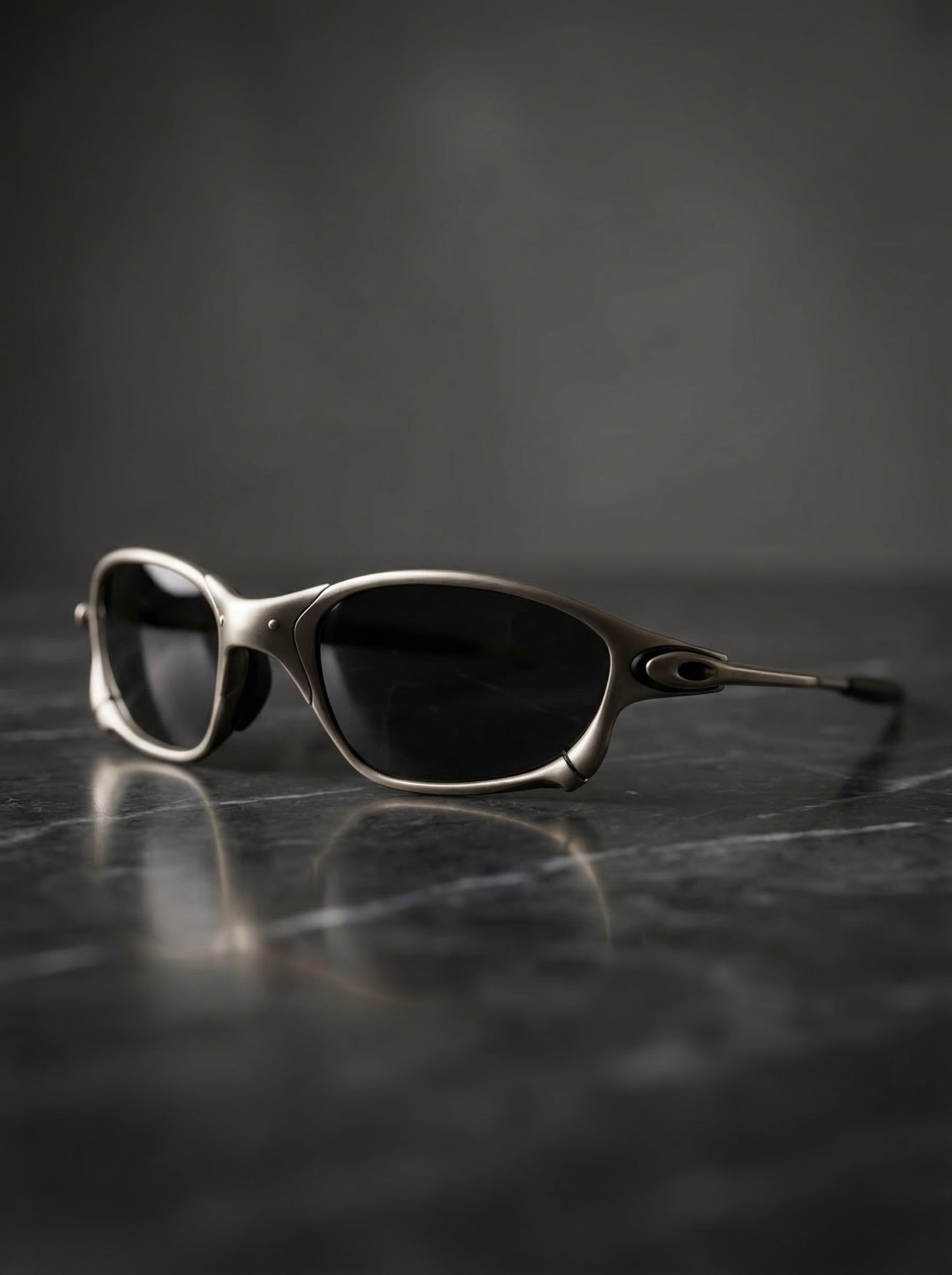 VYRON® APEX - Midnight Alloy