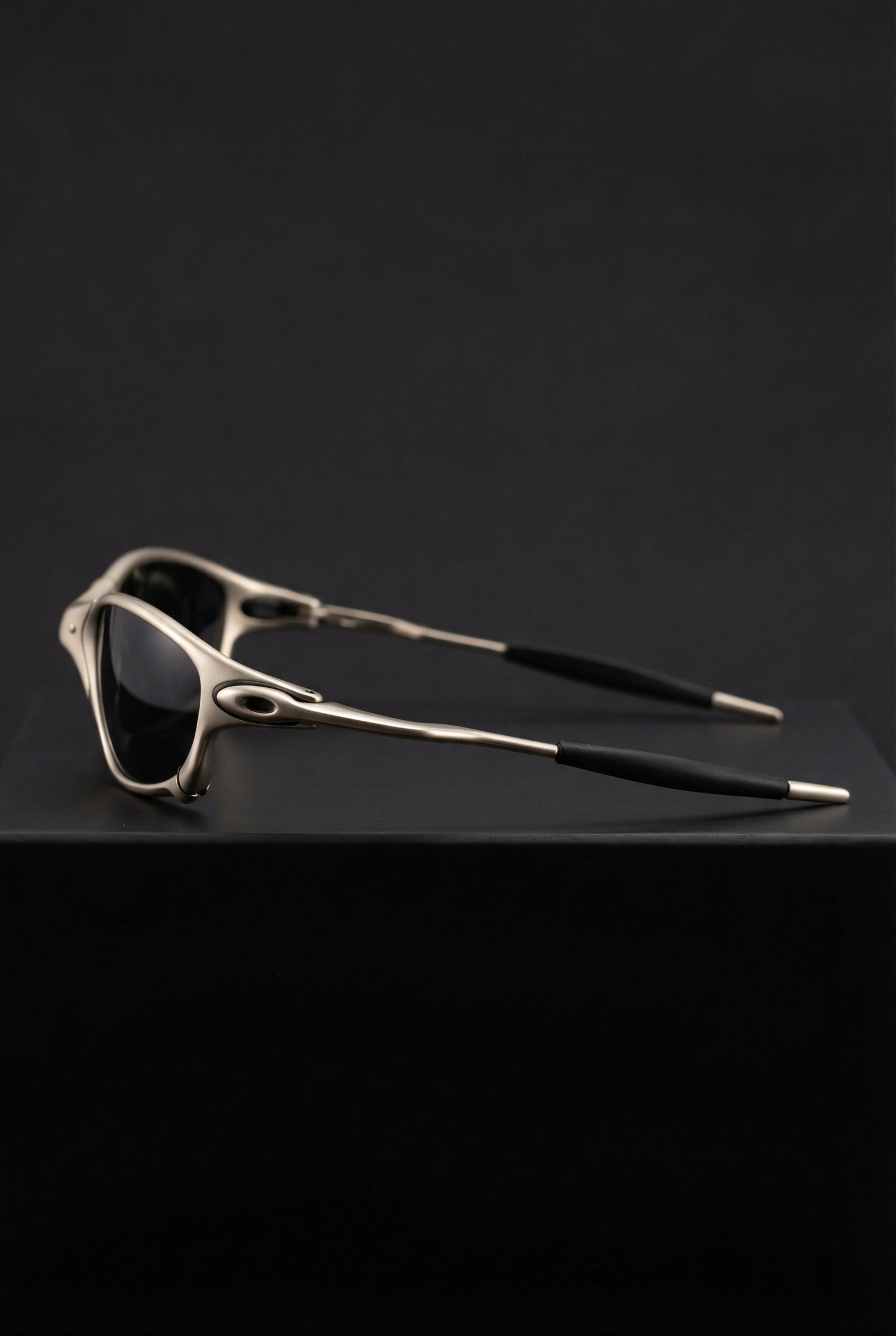 VYRON® APEX - Steel Horizon